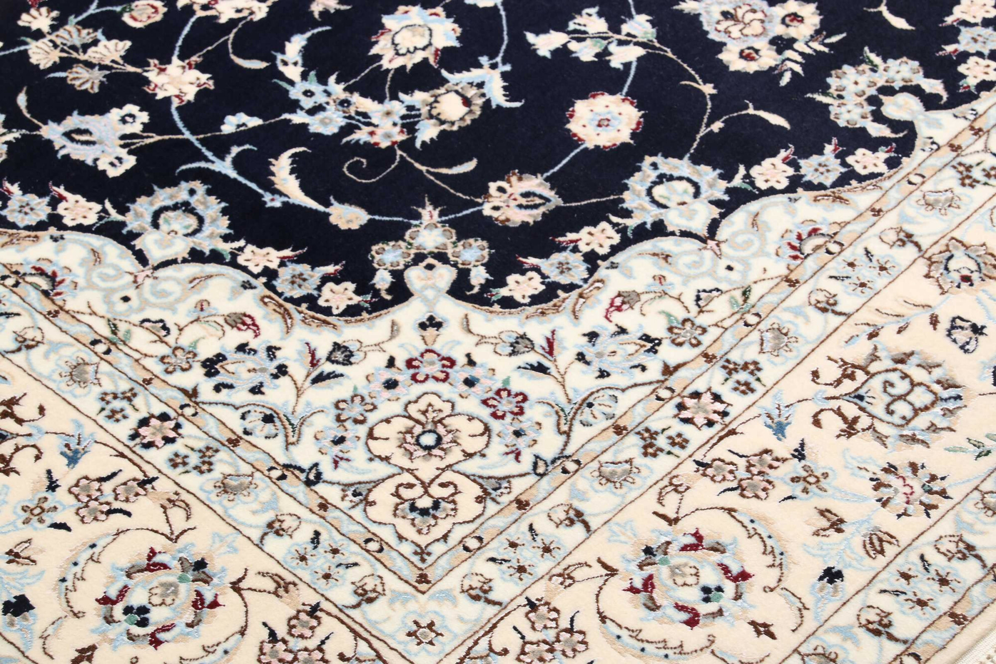 Nain-6-la-Habibian 155 x 242 cm