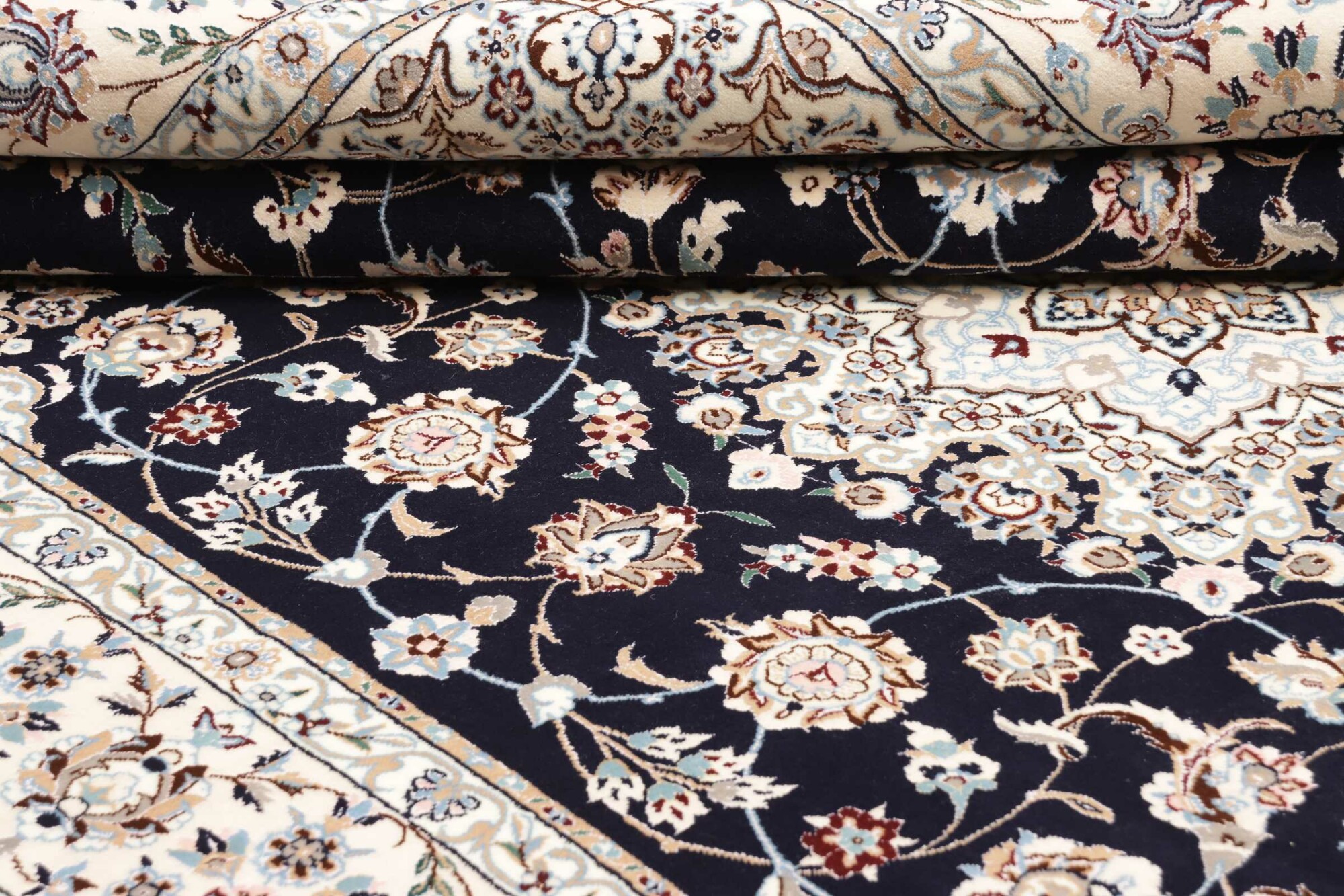 Nain-6-la-Habibian 150 x 227 cm